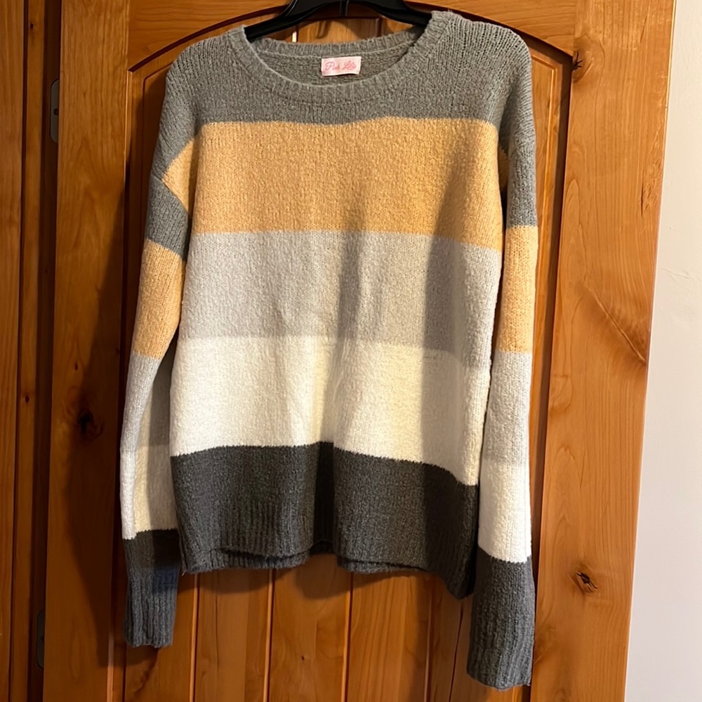 Pink lily sweater